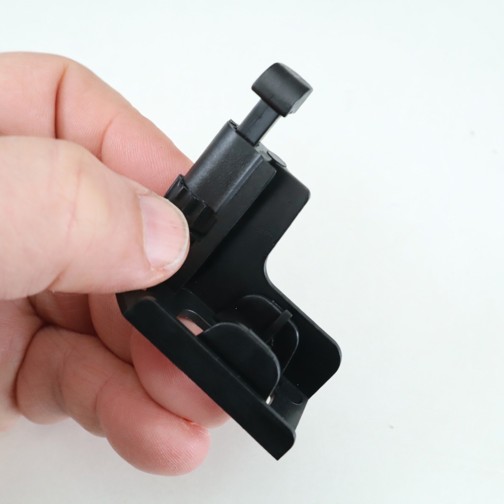 Piedino inferiore per zanzariera verticale a kit con guida laterale